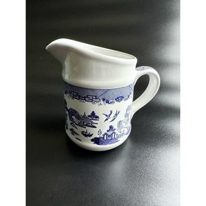 Blue Willow Heritage Mint Stoneware Pitcher 32 Ounces 6.25" Tall